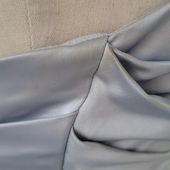 David's Bridal Bridesmaid Charmeuse Draped Strapless Dress - Size 4 Check Photos - Picture 12 of 15